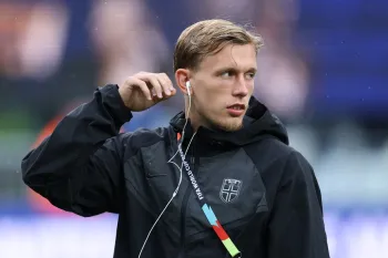 Marcus Holmgren Pedersen, prov�vel substituto caso o titular n�o re�na condi��es de jogo, foi citado no contexto dos sintomas respirat�rios. Foto: Buda Mendes / AFP