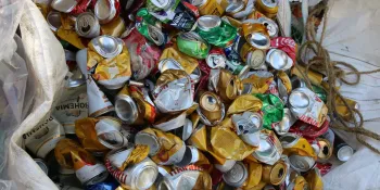 Latas de alum�nio destinadas � reciclagem. (Rovena Rosa/Ag�ncia Brasil)
