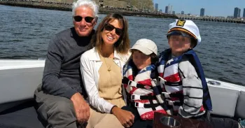 Richard Gere compartilha clique raro com a fam�lia (Instagram/Richard Gere)