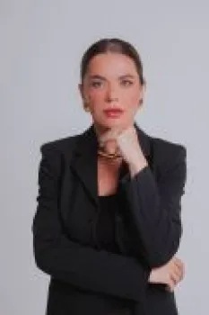 Mayra Saitta, especialista em direito empresarial