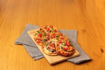 Mini pizza de berinjela na airfryer