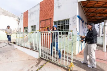 Casa abandonada no centro de Cuiab�, interditada pela prefeitura ap�s a descoberta de um corpo. Foto: Francinei Marans