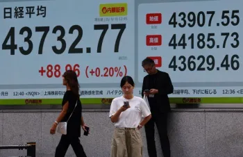 Tel�o com cota��o do Nikkei em T�quio. REUTERS/Kim Kyung-Hoon