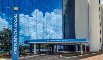 Pr�dio do INSS - Rafa Neddermeyer/Ag�ncia Brasil