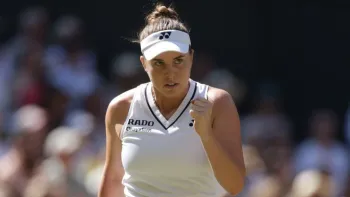 Linda Noskova comemora ponto em Wimbledon. Foto: Divulga��o/ Wimbledon