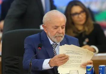 Pesquisa mostra que 41% acham o governo Lula ruim ou p�ssimo. Foto: Pedro Kirilos/Estad�o Conte�do