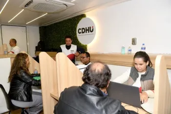 Equipes da CDHU v�o atender moradores em Franco da Rocha para orientar sobre financiamento e regulariza��o de contratos. Foto: Divulga��o/Governo de S�o Paulo