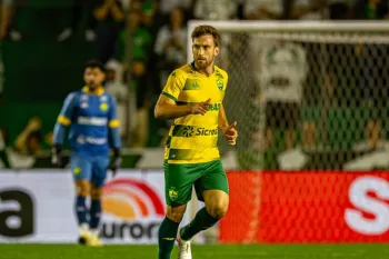Cuiab� joga contra o Atl�tico-MG na Arena Pantanal nesta quinta-feira (23). Foto: Cuiab� Esporte Clube