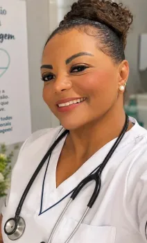 Dulce dos Santos Silva, enfermeira da rede de franquias Cuidare