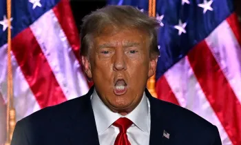 Trump disse que as for�as dos EUA atacar�o 'em breve' complexo nuclear do Ir� - Ed JONES/AFP
