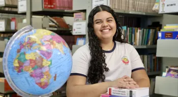 Aluna do programa Prontos pro Mundo