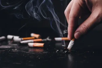 Em um momento em que o cigarro e os dispositivos de nicotina voltam a ganhar visibilidade nas redes sociais e em diferentes contextos culturais, refor�ar as a��es de preven��o e conscientiza��o torna-se ainda mais importante. Foto: Governo de SP