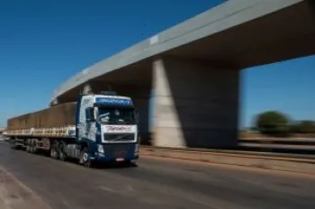 BNDES financia renova��o de frota de caminh�es e de �nibus. Foto: Marcelo Camargo/Ag�ncia Brasil