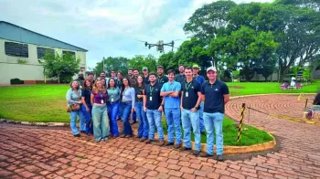 Integrantes da Liga Jovem Coopercitrus, iniciativa que aproxima familiares de cooperados da gest�o, da tecnologia e do cooperativismo de olho na sucess�o