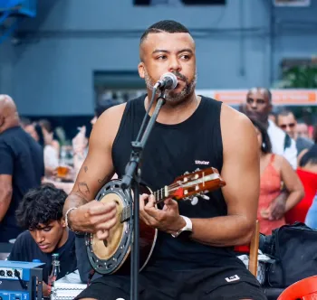 Ap�s 18 anos de dedica��o � Grande Rio, Castelen ganha um pagode pra chamar de seu. Foto: Divulga��o