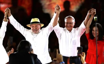 Presidente Lula e vice Geraldo Alckmin em conven��o nacional do PT em SP. Foto: Edilson Dantas/ O GLOBO