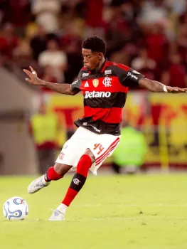 Vit�o em a��o pelo Flamengo - Adriano Fontes / Flamengo