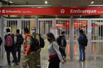 Esta��o da CPTM fechada durante a greve.