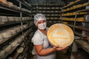 Ao comprar produtos de origem animal, observe o selo de inspe��o na embalagem. Foto: Divulga��o/Governo de S�o Paulo