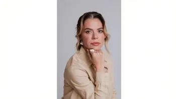 Carolina Lara - Lara Comunica��o (Ajustada por IA)