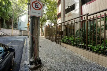 Moradores da Tijuca relatam frequ�ncia em furto de cabos na regi�o. Foto: Gabriel de Paiva/Ag�ncia O Globo