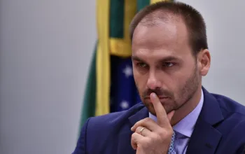 O im�vel tinha registro de restri��o judicial em raz�o da determina��o de bloqueio de bens de Eduardo Bolsonaro. Foto: Matheus Bonomi/Estad�o Conte�do