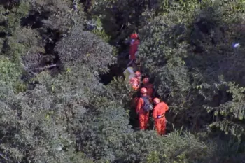 Helic�ptero cai na Vista Chinesa e deixa 4 mortos no Rio. - Foto: Reprodu��o/TV Globo