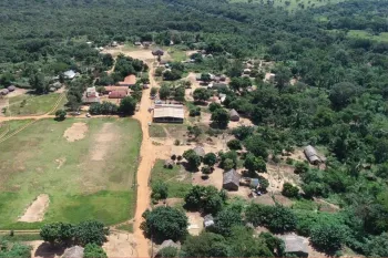 Ind�genas foram contratados para combater poss�veis inc�ndios onde vivem. Foto: Prefeitura de Rondon�polis