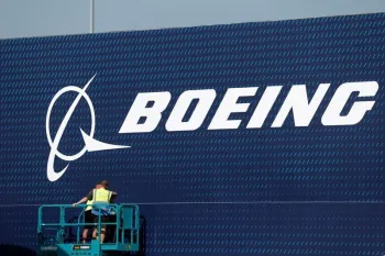 Logotipo da Boeing no Aeroporto de Le Bourget, perto de Paris, Fran�a, em 13 de junho de 2025. REUTERS/Benoit Tessier