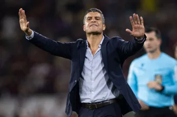 Pedro Emanuel aponta o que L�o Jardim precisa melhorar no Vasco - Jogada10