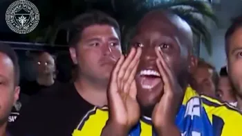 Lukaku durante apresenta��o no Fenerbah�e (Foto: Fenerbah�e SK)