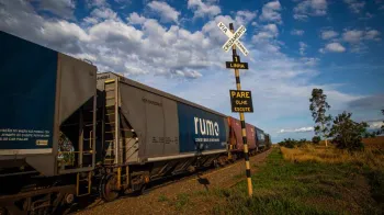 Trem da Rumo em ferrovia (Foto: AgFeed)