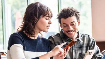 Bumble se promovia como uma plataforma onde as mulheres 'fazem o primeiro movimento'