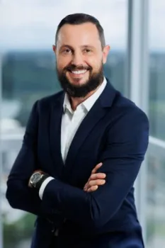 Jefferson Nesello, s�cio-fundador e diretor da Zaxo, boutique de M&A