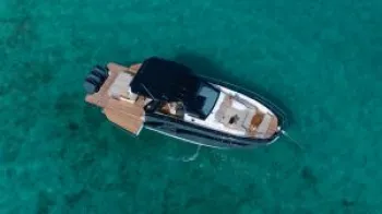 Cr�ditos: Triton Yachts