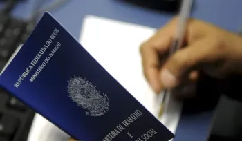 Popula��o trans � uma das que mais enfrenta barreiras para entrar e permanecer no mercado de trabalho Foto: Ag�ncia Brasil