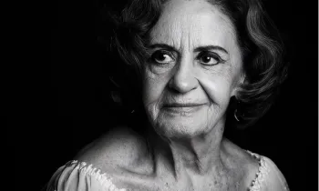 A morte foi anunciada durante a madrugada desta ter�a-feira (18) nas redes sociais oficiais de Laura. Reprodu��o / Redes sociais
