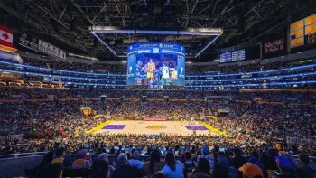 Gin�sio do Los Angeles Lakers em dia de jogo Reprodu��o/Instagram