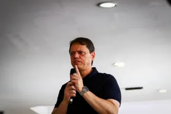 O candidato � reelei��o ao governo do Estado de S�o Paulo, Tarc�sio de Freitas (Republicanos) da in�cio a sua campanha eleitoral participando de um encontro com mulheres em Osasco na Grande S�o Paulo neste domingo (16) - ALOISIO MAURICIO/FOTOARENA/FOTOARENA/ESTAD�O CONTE�DO