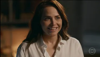 Leticia Colin como Adriana em 'Quem ama cuida' Foto: Reprodu��o/ TV Globo