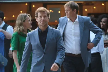 Jamie Bamber � mais conhecido por interpretar Archie Hughes em Beyond Paradise (Imagem: BBC/Red Planet Pictures/Joss Barratt)