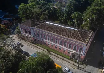 Pal�cio do Gr�o-Par�, em Petr�polis: pr�ncipe Dom Pedro Tiago de Orleans e Bragan�a � impedido de retornar; Foto: M�rcia Foletto / Ag�ncia O Globo