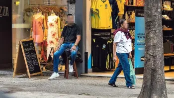 Rua Figueiredo de Magalh�es. A realiza��o de rondas ou vigil�ncia em vias p�blicas configura seguran�a privada clandestina (Foto: M�rcia Foletto)
