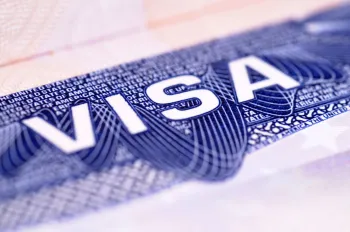 Caso alcance o n�mero estimado, a iniciativa poder� se tornar o maior cancelamento em massa de vistos da hist�ria dos Estados Unidos. Reprodu��o / Redes Sociais