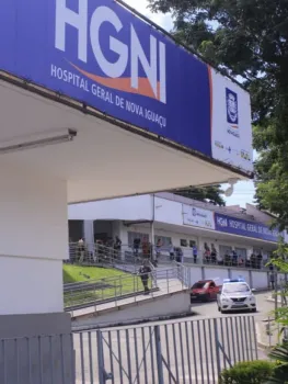 V�tima foi socorrida para o Hospital Geral de Nova Igua�u - Carlos Elias / Arquivo O Dia