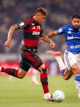 Flamengo foi derrotado pelo Cruzeiro com gol nos acr�scimos do segundo tempo - Adriano Fontes / Flamengo
