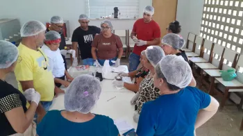 Quiterian�polis: comunidade quilombola cria licores com identidade cultural