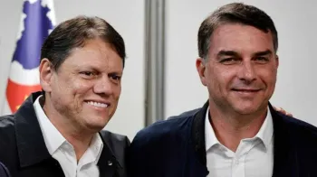 Tarc�sio de Freitas e Fl�vio Bolsonaro