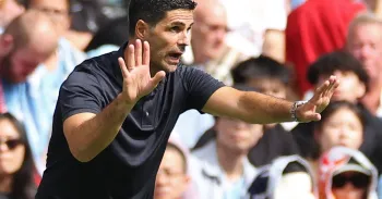 O t�cnico Mikel Arteta admite que vem tendo conversas com os brasileiros e praticamente selou a sa�da de ambos