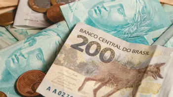 Juro m�dio no cr�dito livre cai a 47,7% em julho, afirma BC